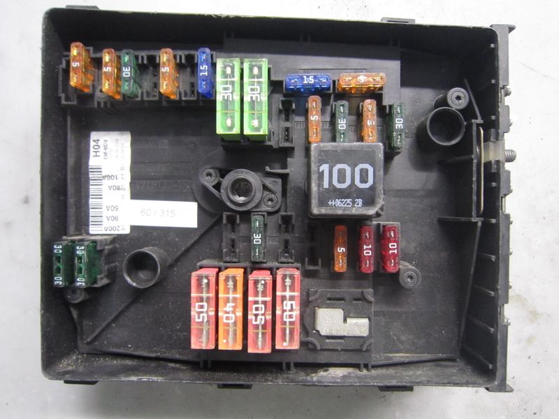 60-315 Scatola Fusibili Volkswagen 1K0 937 125 A 1K0937125A     VOLKSWAGEN  VARIE