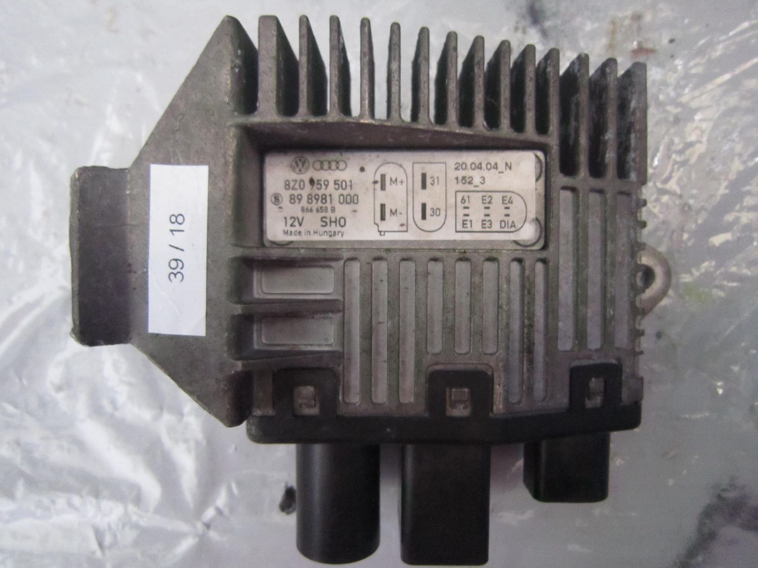 39-18 Centralina Ventola Radiatore Volkswagen 8Z0 959 501 8Z0959501 89 8981 000 866 658 C AUDI Benzina A 2 39-18 Centralina Ventola Radiatore Volkswagen 8Z0 959 501 8Z0959501 89 8981 000 866 658 C AUDI Benzina A 2