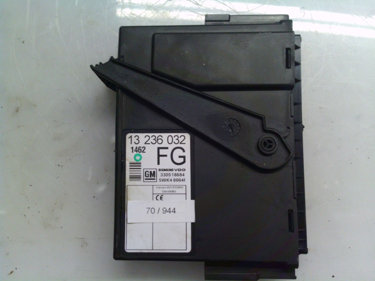 70-944 Centralina Modulo Confort Siemens 5WK4 8664 5WK48664 13 236 032 330518684 OPEL Corsa 70-944 Centralina Modulo Confort Siemens 5WK4 8664 5WK48664 13 236 032 330518684 OPEL Corsa