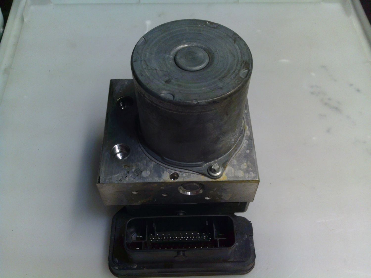 90-1409 Pompa Abs Bosch 2Q0 614 517 AQ 2Q0614517AQ 0 265 956 687 0 265 294 493 2Q0 614 517 M  VOLKSWAGEN  VARIE