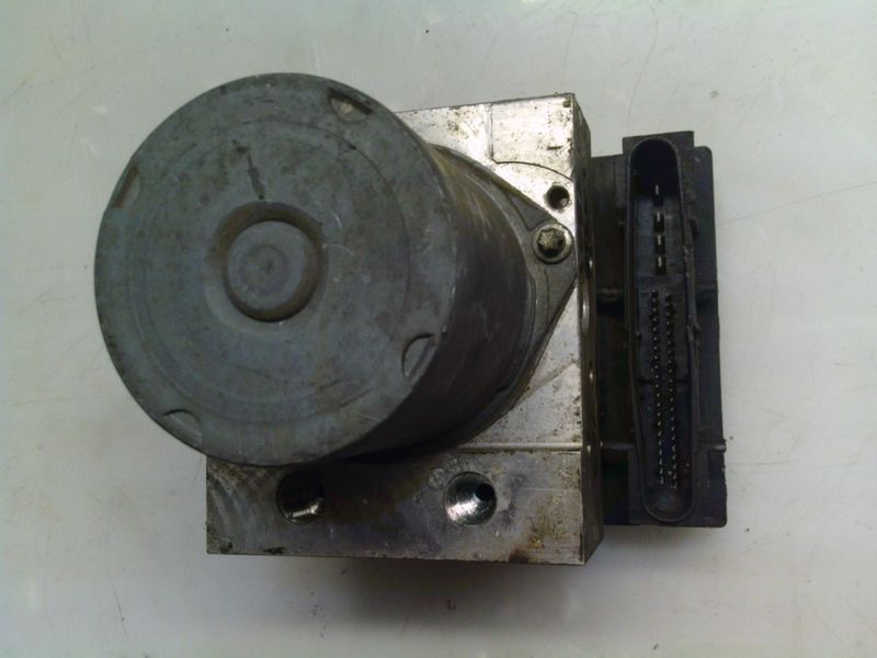 90-1423 Pompa Abs Bosch 0 265 950 322 0265950322 0 265 234 043 A 004 431 92 12   MERCEDES  Classe A