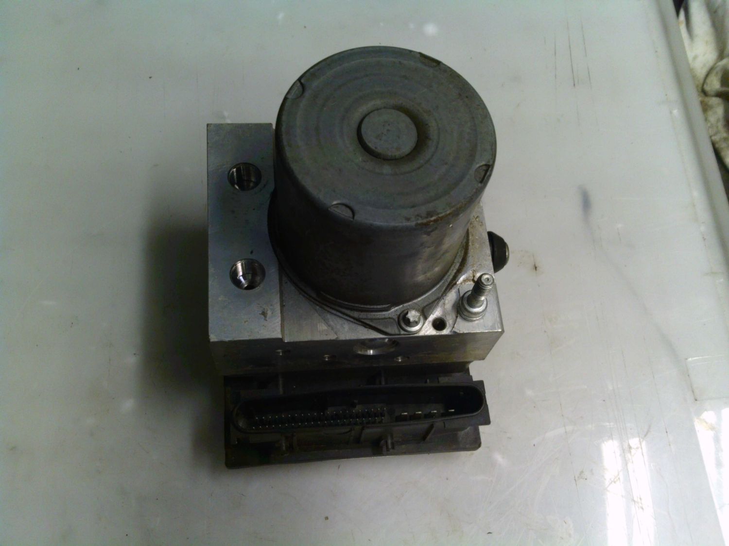 90-1443 Pompa ABS Bosch 0 265 230 390 0265230390 A4514201275 0 265 951 118 SMART 451 90-1443 Pompa ABS Bosch 0 265 230 390 0265230390 A4514201275 0 265 951 118 SMART 451