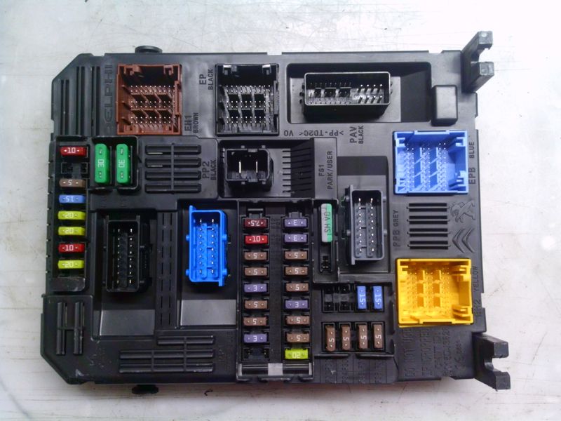 50-744 Body Computer Delphi 9819851480-01 981985148001 28550137 BSI-EL5-CEM00 HW: D5 SW: 4.04 CITROEN / PEUGEOT Benzina VARIE