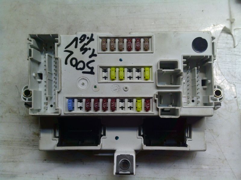 50-752 Body Computer Mopar 52094048   BCM 330J.23    FIAT Diesel 500