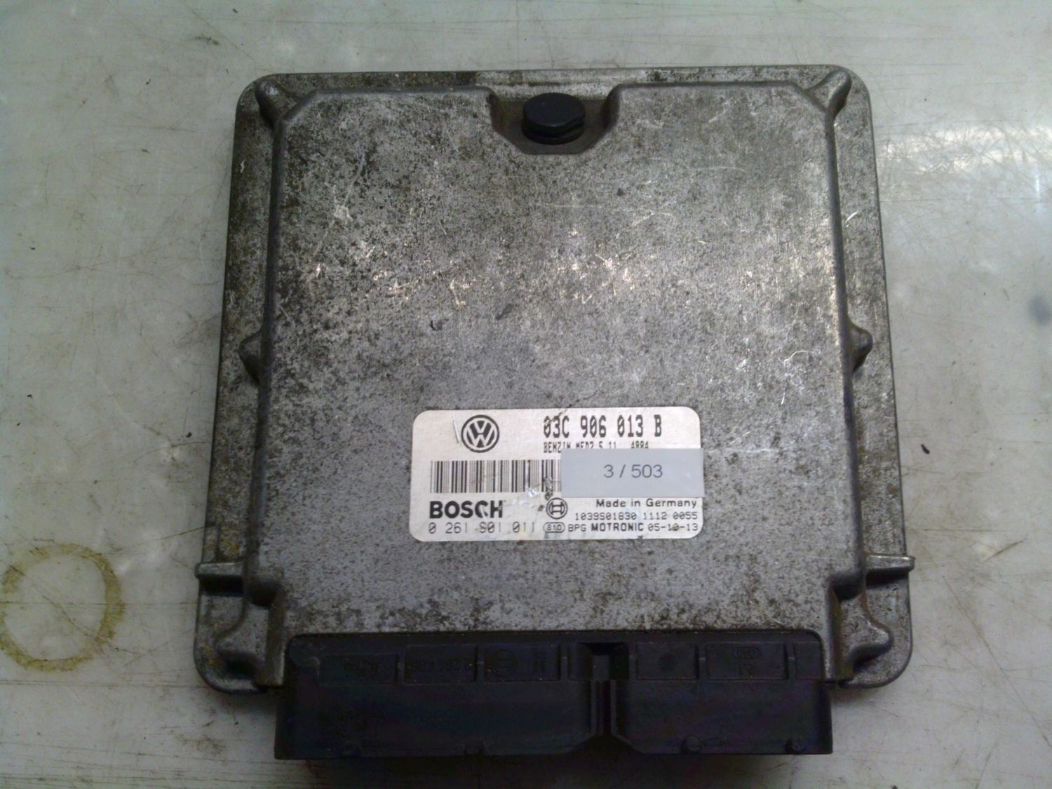 3-503 Centralina Motore Bosch 0 261 S01 011 0261S01011 03C 906 013 B 1039S01830 MED7.5.11  VOLKSWAGEN Benzina POLO