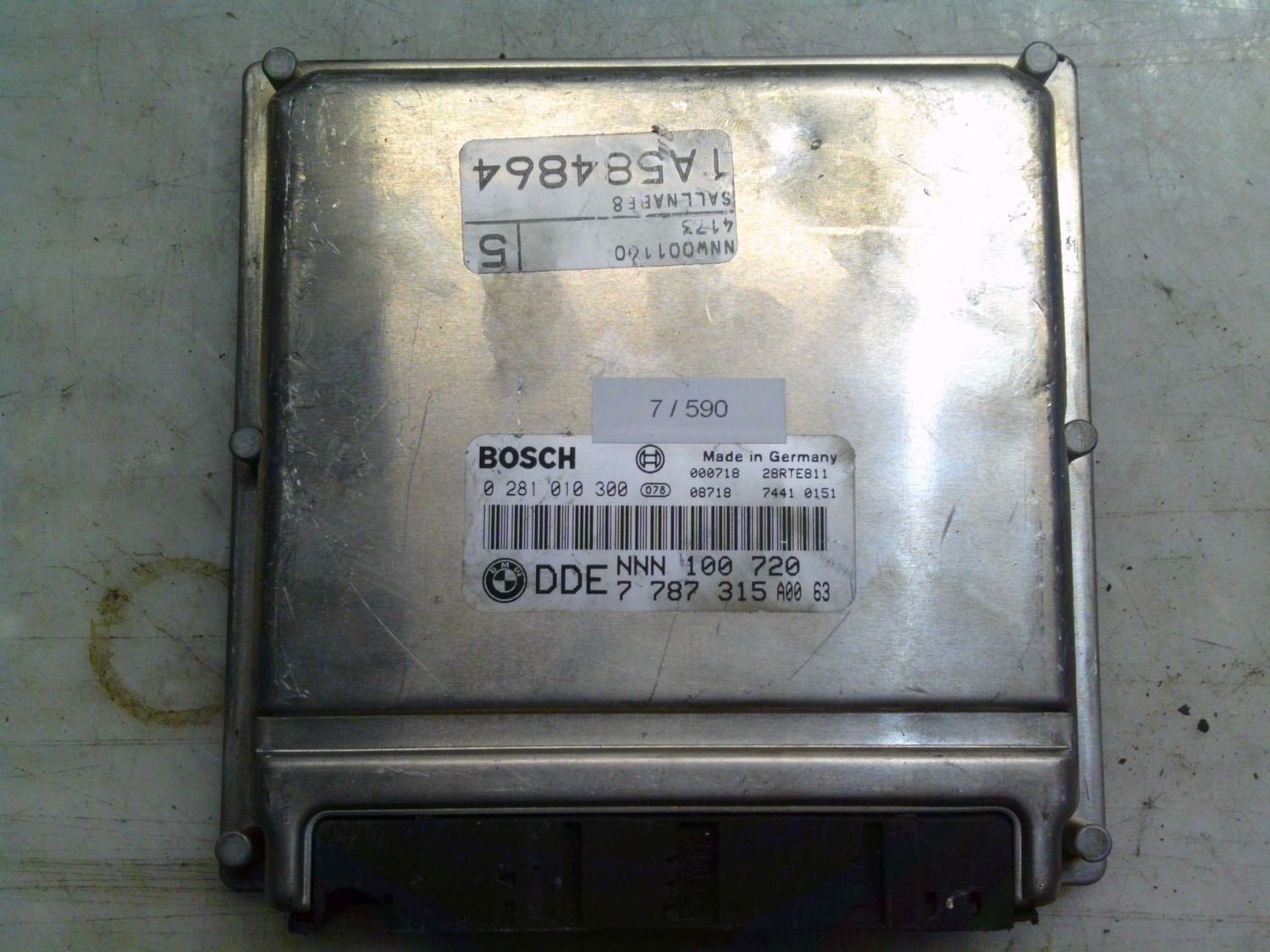7-590 Centralina Motore Bosch 0 281 010 300 0281010300 7 787 315 28RTE811 NNN100720  LAND ROVER Diesel FREELANDER