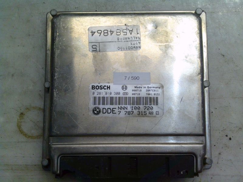 7-590 Centralina Motore Bosch 0 281 010 300 0281010300 7 787 315 28RTE811 NNN100720  LAND ROVER Diesel FREELANDER