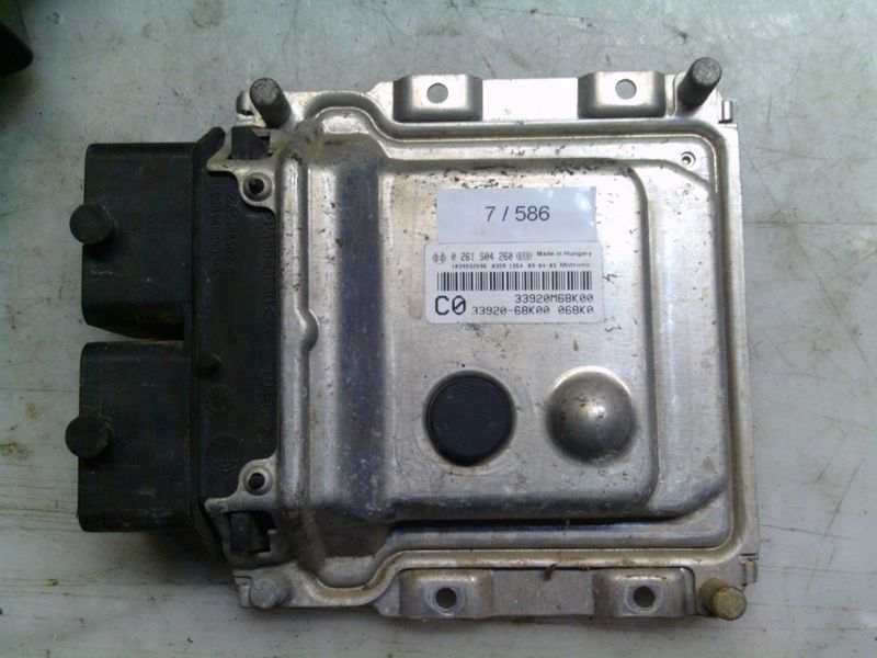 7-586 Centralina Motore Motronic 0 261 S04 260 0261S04260 33920-68K00    SUZUKI Benzina Alto
