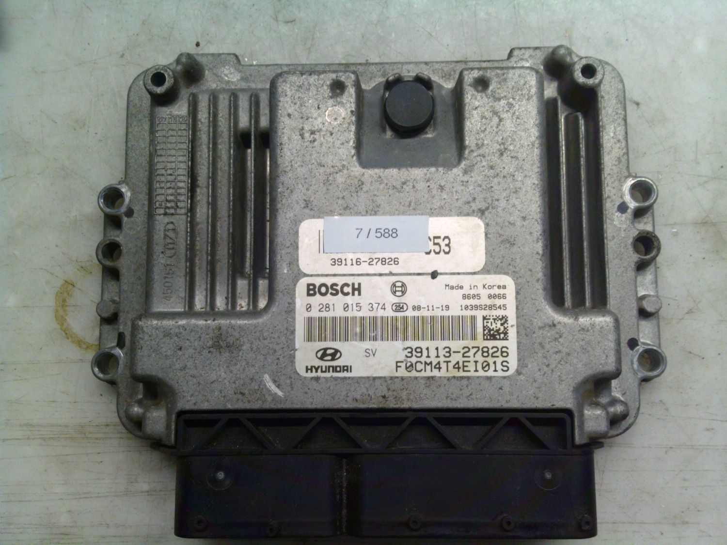 7-588 Centralina Motore Bosch 0 281 015 374 0281015374 39113-27826 1039S28545   HYUNDAI Diesel SANTA FE