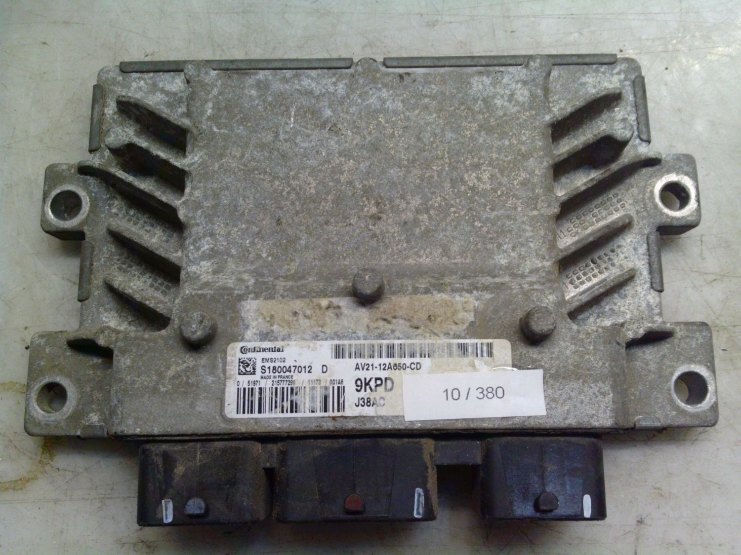 10-380 Centralina Motore Continental S180047012   AV21-12A650-CD EMS2102 J38AC  FORD Benzina Fiesta