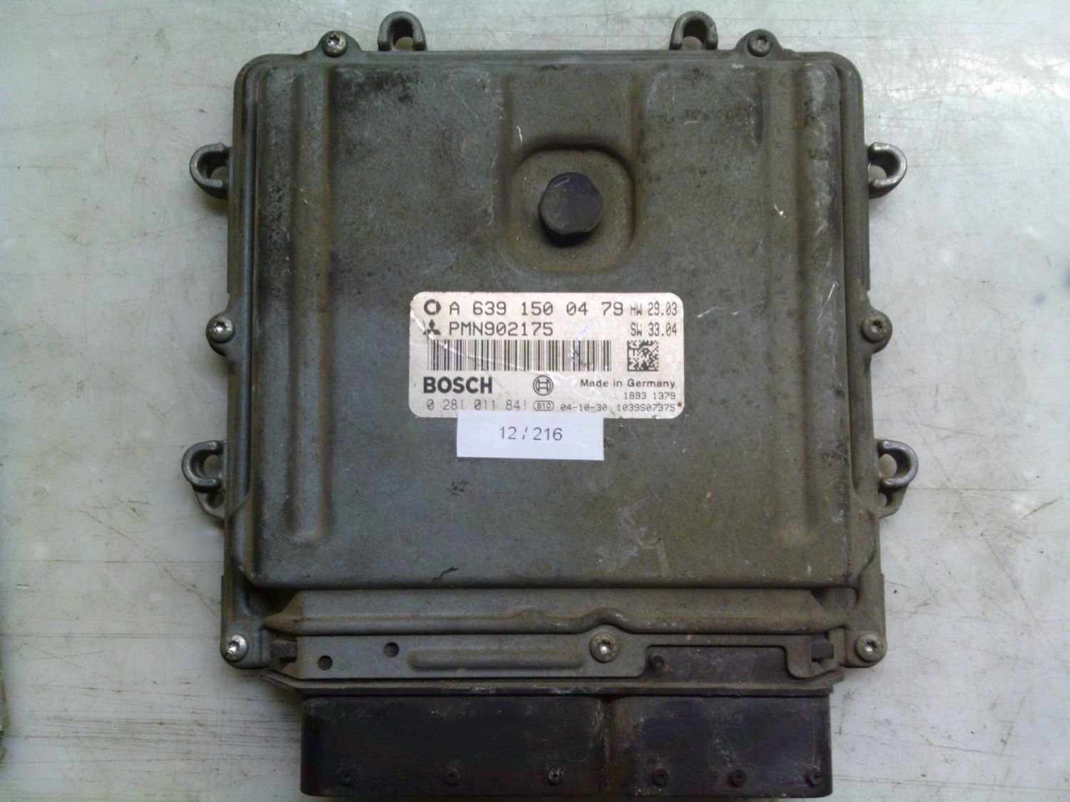 12-216 Centralina Motore Bosch 0 281 011 841 0281011841 A 639 150 00 79 1039S07375 HW 29.03 SW 33.04 SMART Diesel Forfour