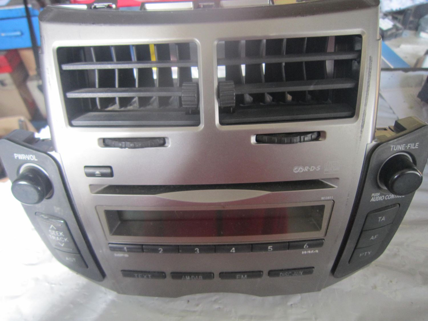20-287 Autoradio Fujitsu 86120-0D490 861200D490 123000-15402101    TOYOTA  Yaris