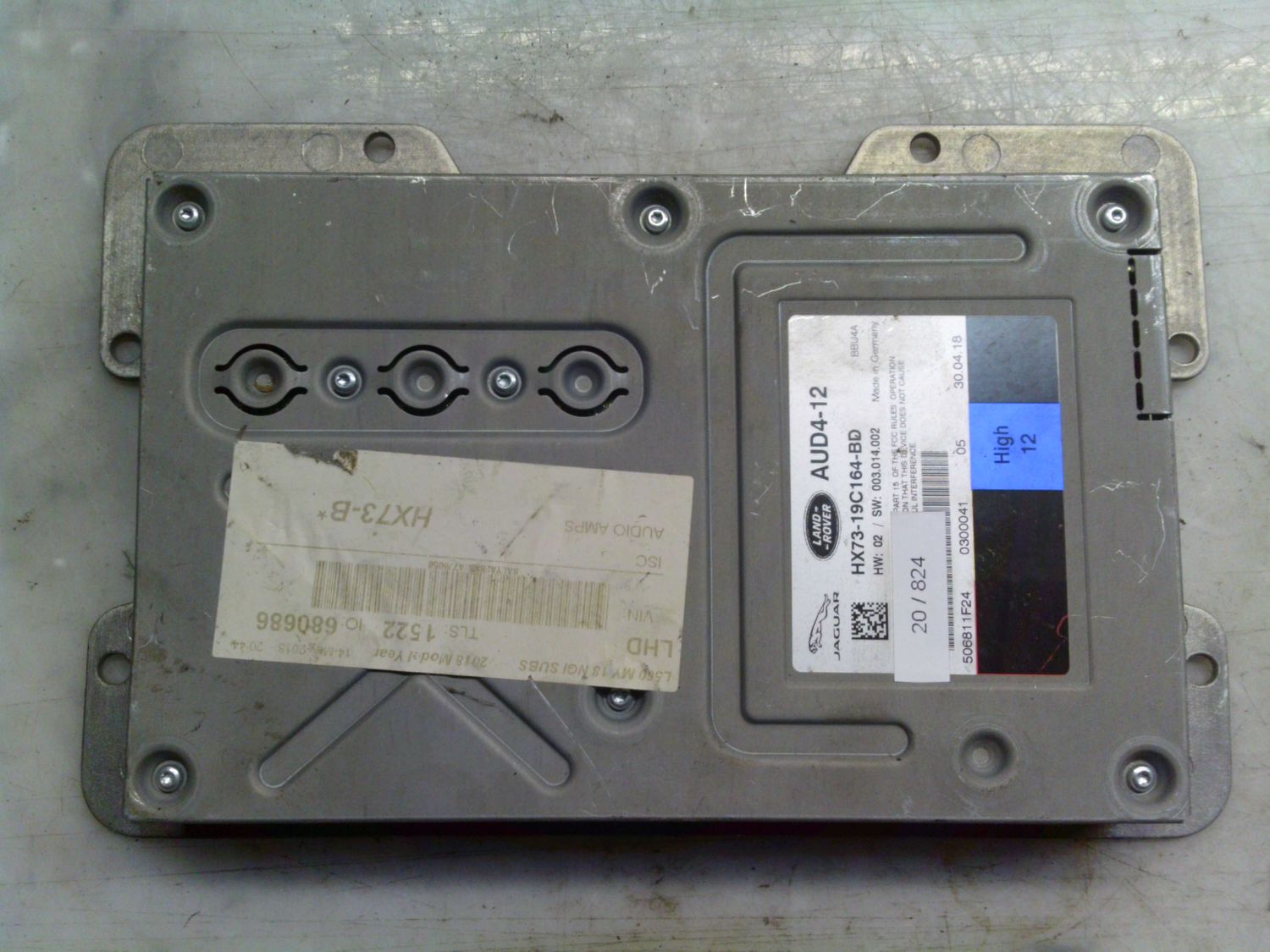 20-824 Amplificatore Audio Land Rover HX73-19C164-BD HX7319C164BD AUD4-12 506811F24 HW: 02 SW: 003.014.002 LAND ROVER  VELAR