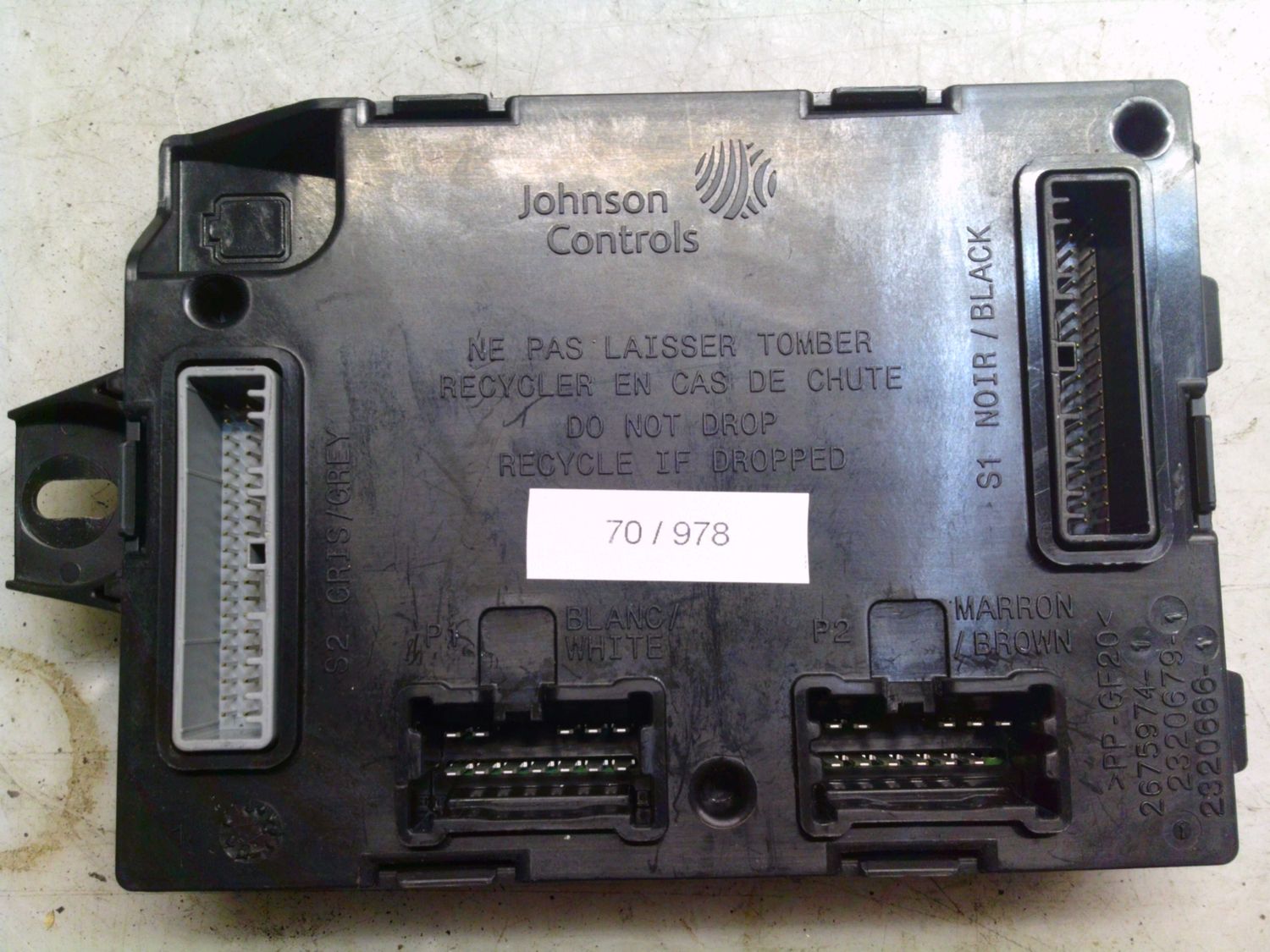 70-978 Modulo Controllo Bcm Johnson Controls 284B15944R   BCM T4 L3VS 2675974 2320679 2320666 RENAULT  TWINGO