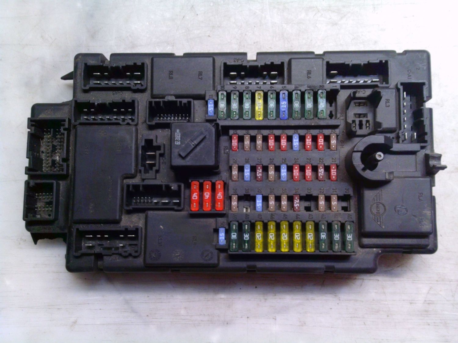 60-415 Scatola Fusibili Mini 9812535   6135 9812535-03 HW: D1 SW: 17.04.00  MINI Benzina Cooper