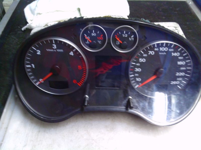 40-528 Quadro Strumenti / Contachilometri Siemens 8P0 920 930 Q 8P0920930Q A2C53085879 110.080.297/011 A2C53080296  AUDI Diesel A 3