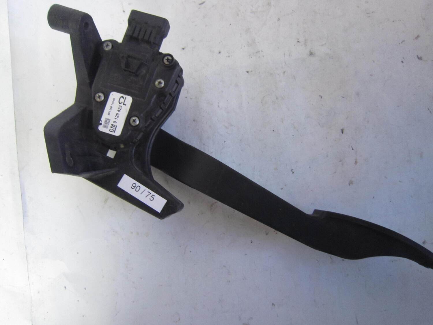 90-75 Pedale Acceleratore GM 9129423 9 129 423 6PV 008 110-00 6PV00811000 OPEL CORSA 90-75 Pedale Acceleratore GM 9129423 9 129 423 6PV 008 110-00 6PV00811000 OPEL CORSA