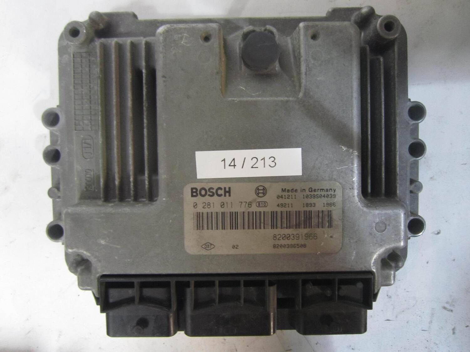 14-213 Centralina Motore Bosch 0 281 011 776 0281011776 8200391966 1039S04039 8200386508 RENAULT Diesel MEGANE SCENIC 1.9 14-213 Centralina Motore Bosch 0 281 011 776 0281011776 8200391966 1039S04039 8200386508 RENAULT Diesel MEGANE SCENIC 1.9