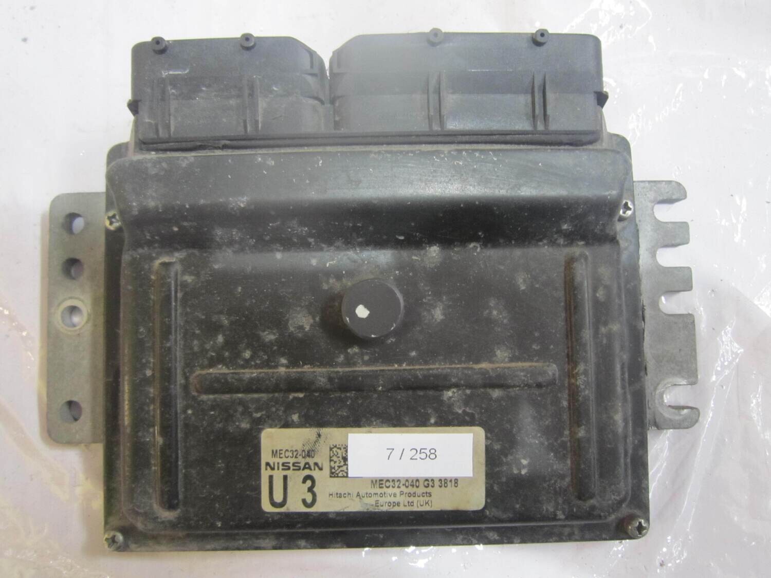 7-258 Centralina Motore Hitachi MEC32-040 MEC32040 MEC32-040 G3 3818 MEC32040G33818 U 3 NISSAN Benzina MICRA 1.2 7-258 Centralina Motore Hitachi MEC32-040 MEC32040 MEC32-040 G3 3818 MEC32040G33818 U 3 NISSAN Benzina MICRA 1.2