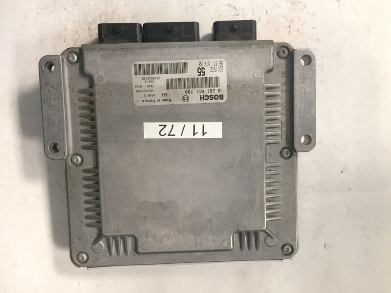 11-72 Centralina Motore Bosch 0 281 011 780 0281011780 96 571 570 80 9657157080 1039S08288 EDC15C2 CITROEN / PEUGEOT Diesel C 5 2.2