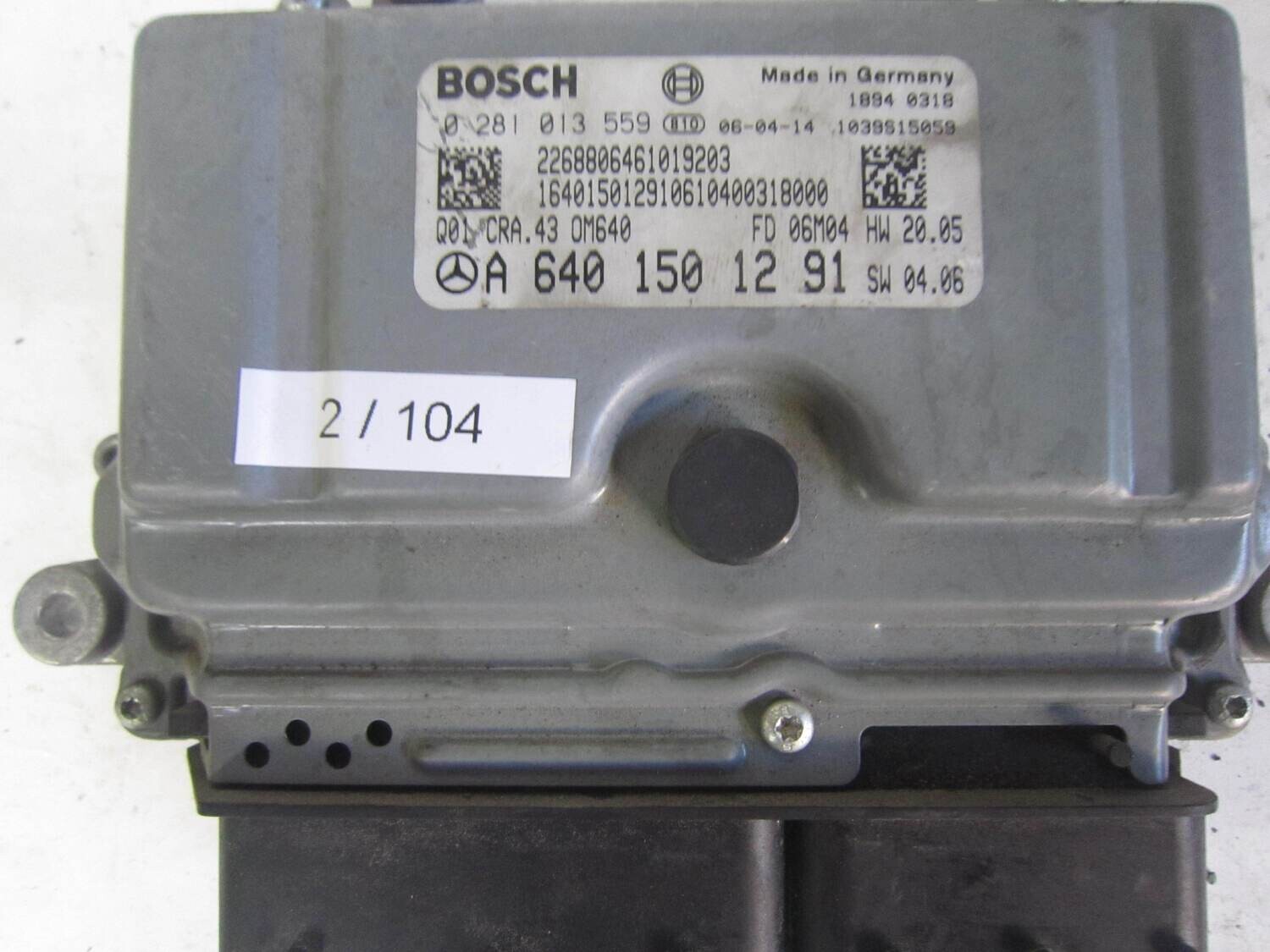 2-104 Centralina Motore Bosch 0 281 013 559 A 640 150 12 91 1039S15059 CRA.43 HW 20.02 SW 04.06 MERCEDES BENZ Diesel CLASSE A 1.8 2-104 Centralina Motore Bosch 0 281 013 559 A 640 150 12 91 1039S15059 CRA.43 HW 20.02 SW 04.06 MERCEDES BENZ Diesel CLASSE A 1.8