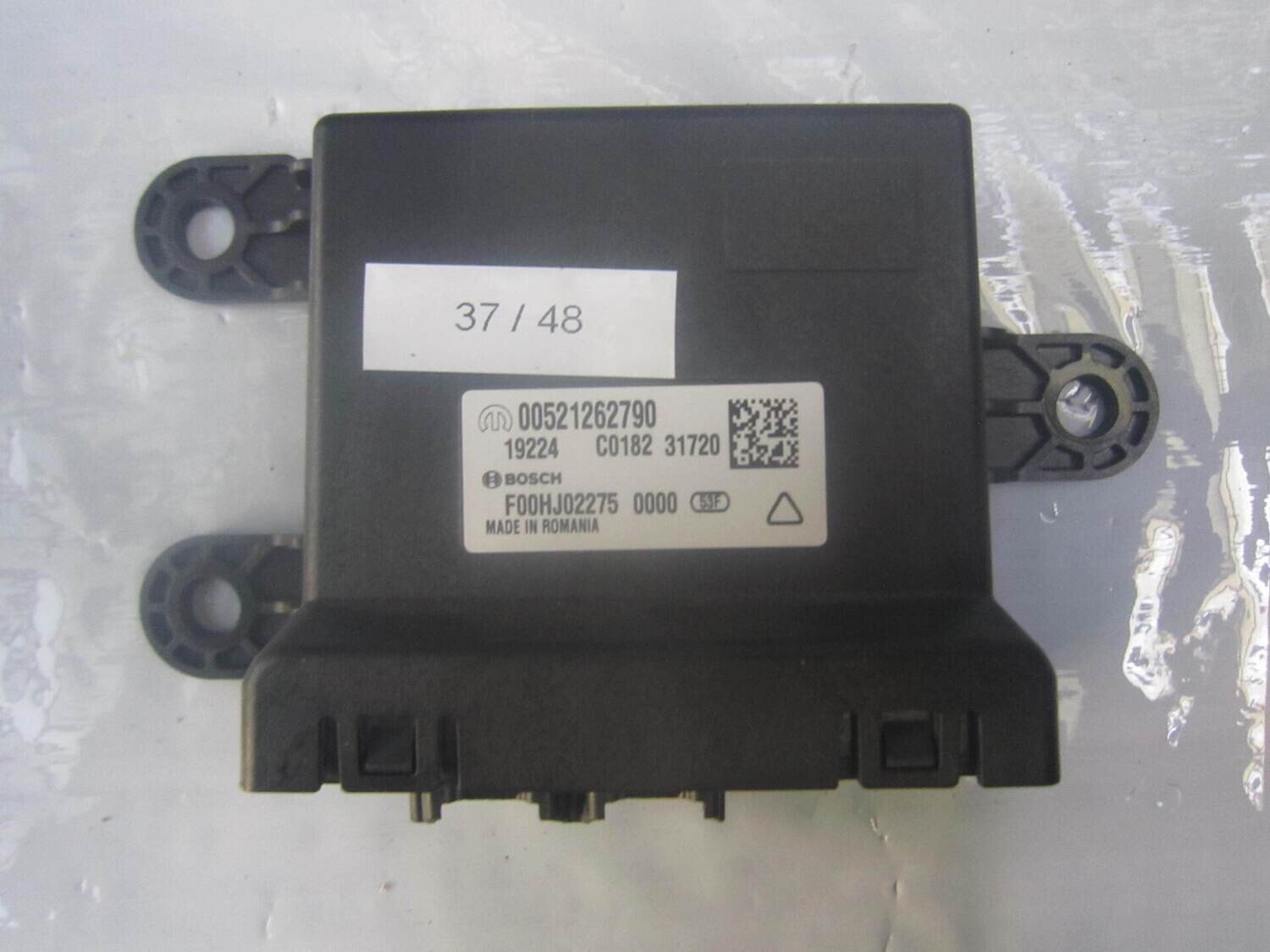 37-48 Centralina sensori parcheggio Bosch 00521262790 F00HJ02275 JEEP Diesel RENEGADE 37-48 Centralina sensori parcheggio Bosch 00521262790 F00HJ02275 JEEP Diesel RENEGADE