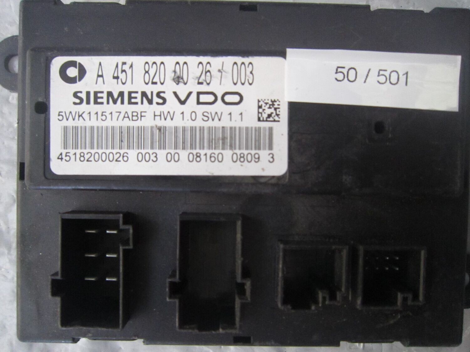 50-501 Body Computer Siemens 5WK11517ABF A 451 820 00 26 / 003 HW1.0 SW1.1 SMART 451 50-501 Body Computer Siemens 5WK11517ABF A 451 820 00 26 / 003 HW1.0 SW1.1 SMART 451