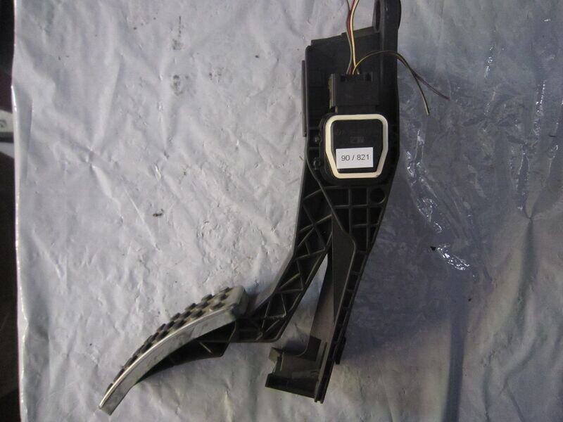 90-821 Pedale Acceleratore Mercedes A 164 300 01 04 A1643000104     MERCEDES  ML