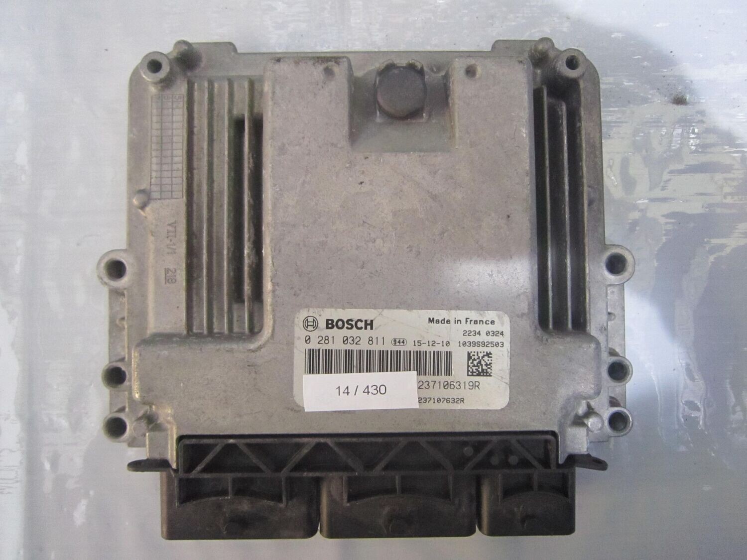 14-430 Centralina Motore Bosch 0 281 032 811 0281032811 237106319R 1039S92503 237107632R RENAULT Diesel VARIE 14-430 Centralina Motore Bosch 0 281 032 811 0281032811 237106319R 1039S92503 237107632R RENAULT Diesel VARIE