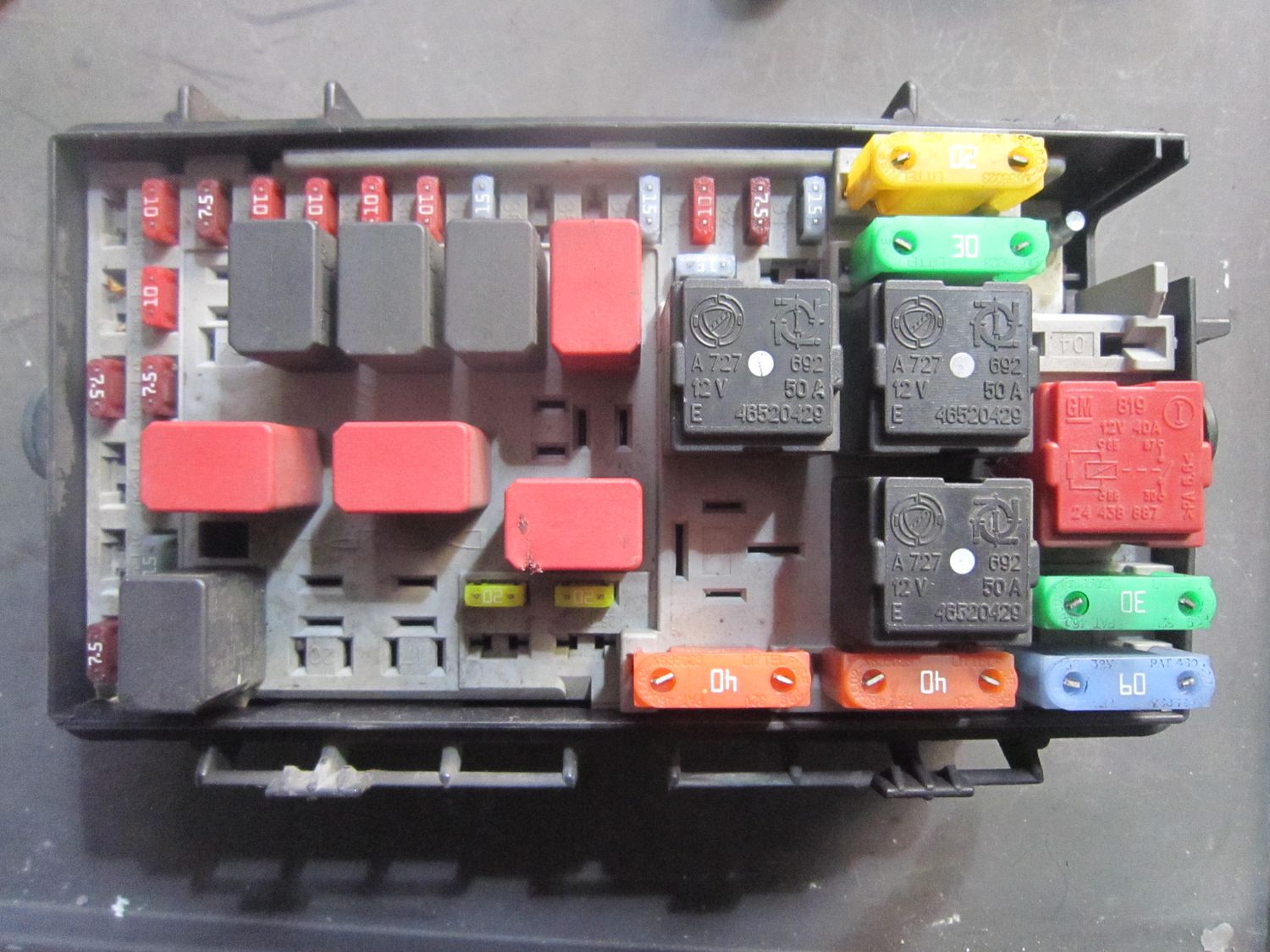 60-122 Scatola Fusibili Delphi 51736451 BZ 51736451BZ     FIAT Diesel Punto