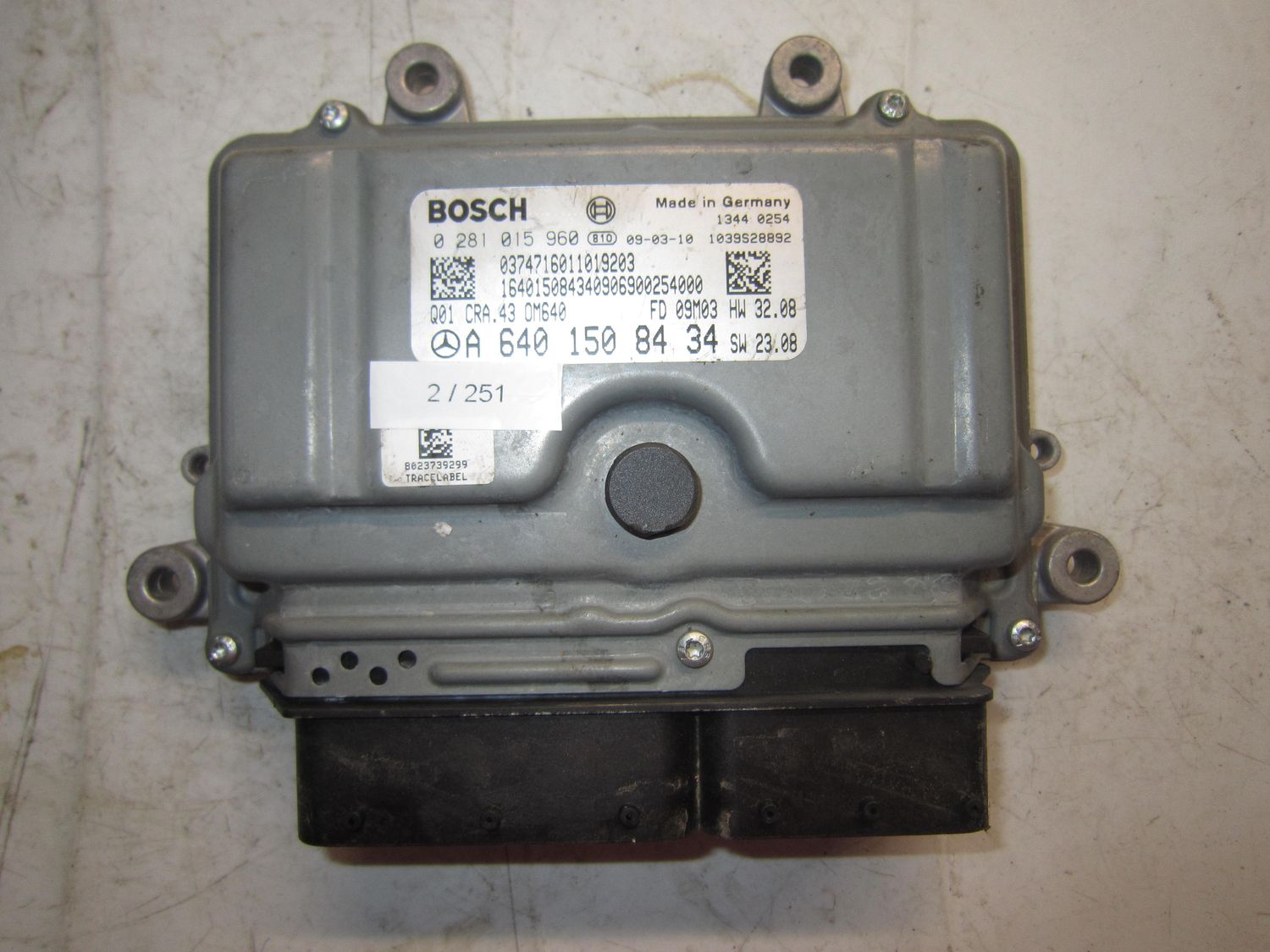 2-251 Centralina Motore Bosch 0 281 015 960 0281015960 A 640 150 84 34 1039S28892 CRA.43 OM640 FD 09M03 HW32.08   SW23.08 MERCEDES Diesel Classe A