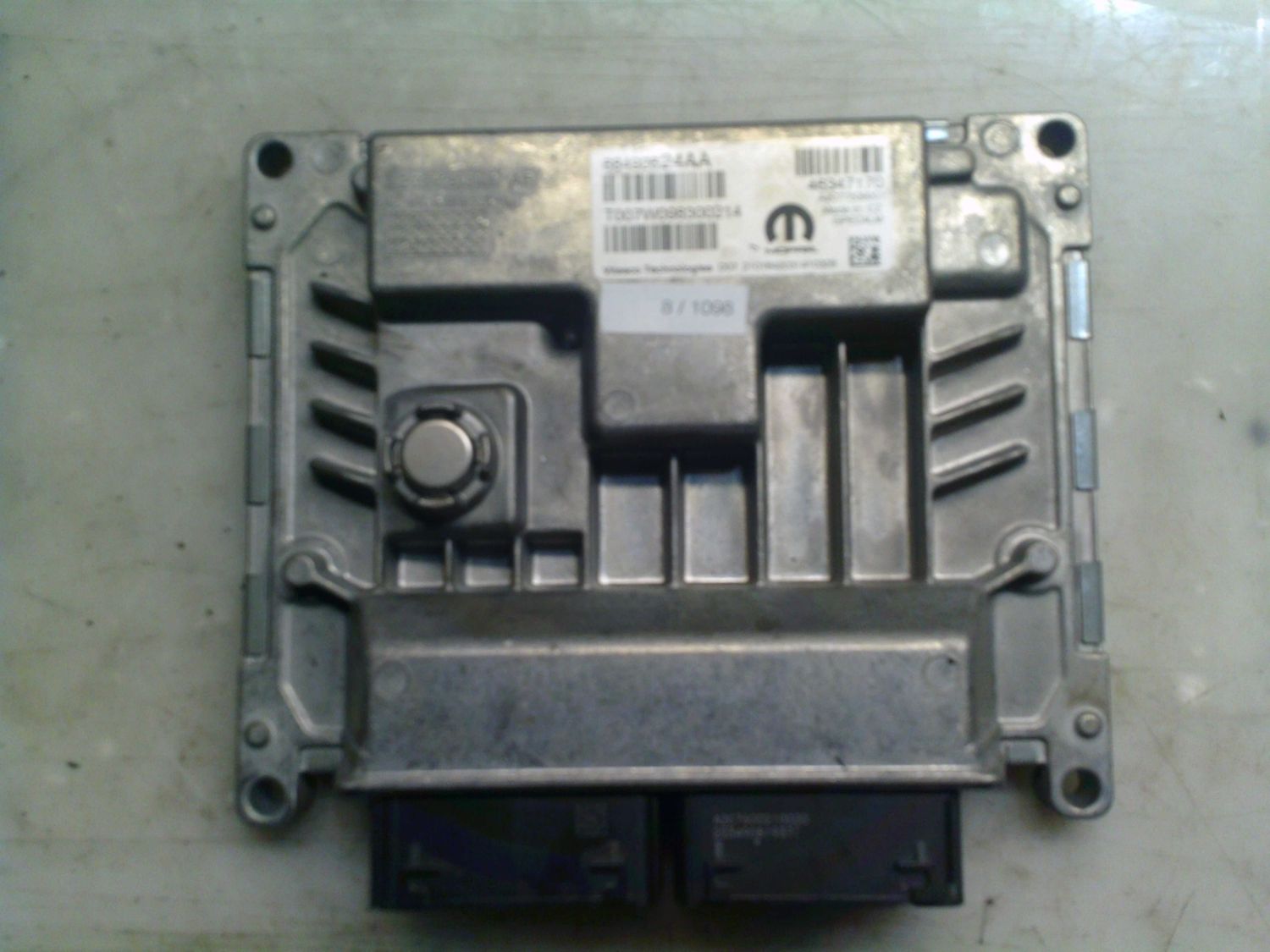 8-1098 Centralina Motore Mopar 46347170   68492624AA A2C75810101 A2C77539201  FIAT Benzina 500