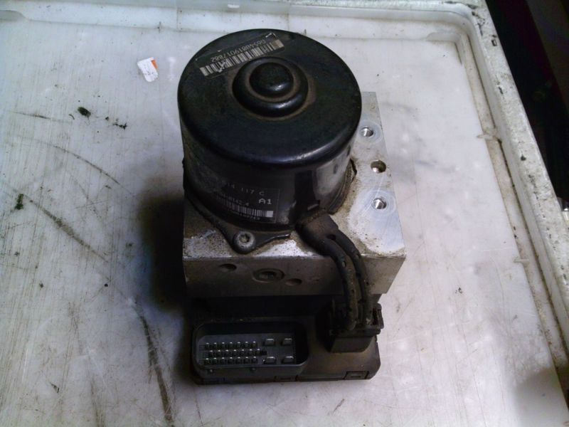 90-1550 Pompa ABS Ate Controller 1J0 614 117 C 1J0614117C 10.0204-0142.4 1J0 907 379 G 10.0949-0340.3 5WK8 474 VOLKSWAGEN  Golf