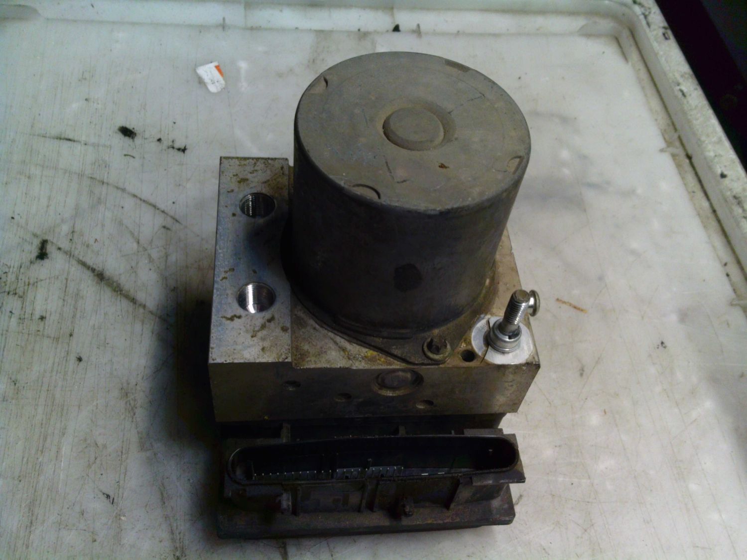 90-1549 Pompa ABS Bosch 0 265 235 097 0265235097 A4544202275 0 265 950 545   MITSUBISHI  COLT