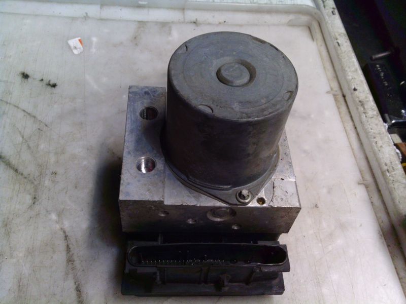 90-1560 Pompa Abs Bosch 0 265 224 043 0265224043 0 265 950 322 A 004 434 32 12   MERCEDES  Classe A