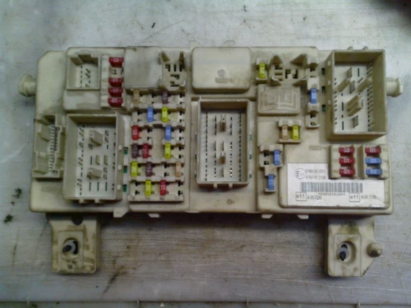 60-425 Scatola Fusibili Ford 7M5T-14A073-BD 7M5T14A073BD 519241400 8M5T 14014 NAC   FORD  C-MAX