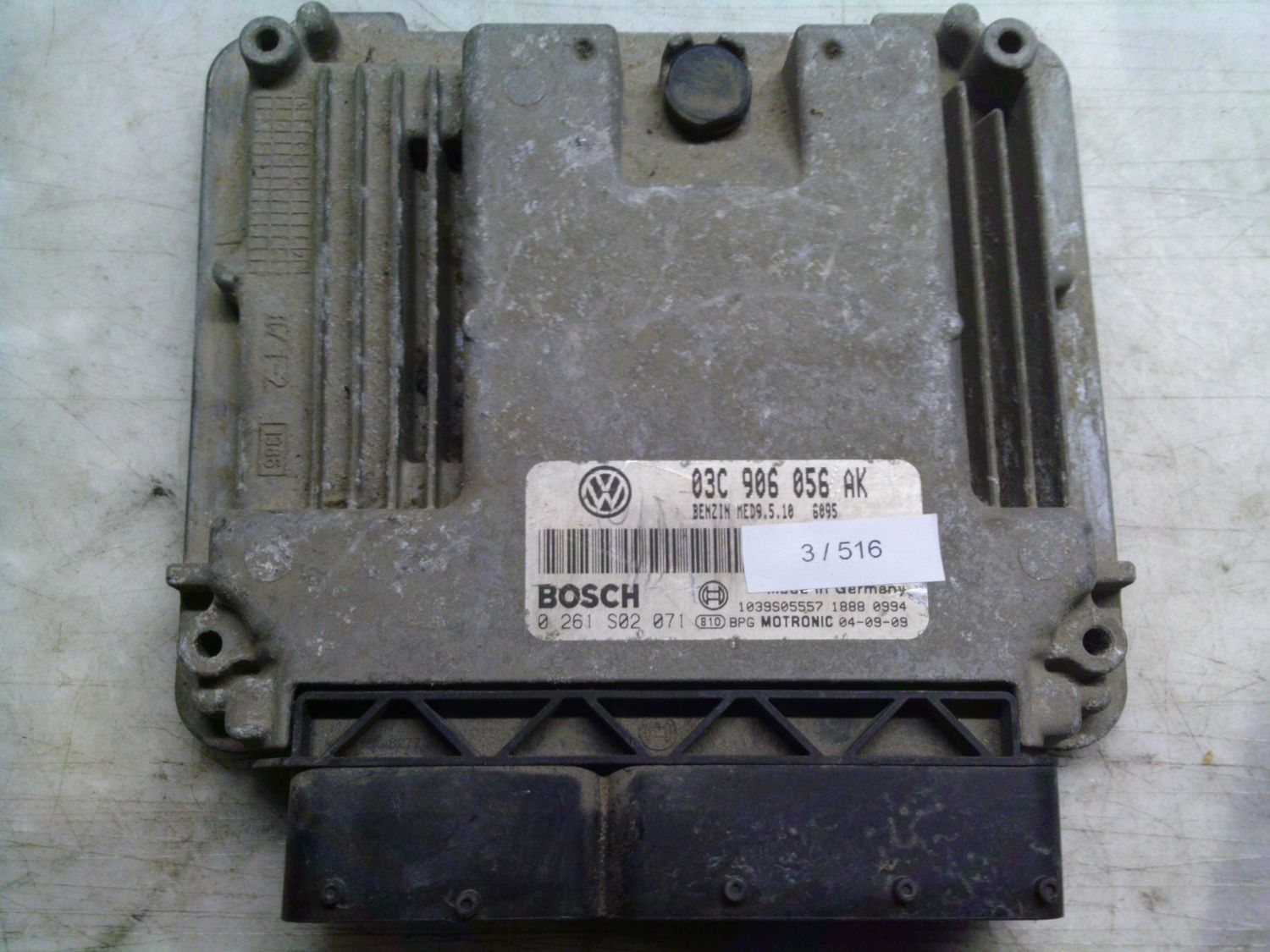 3-516 Centralina Motore Bosch 0 261 S02 071 0261S02071 03C 906 056 AK 1039S05557 MED9.5.10 VOLKSWAGEN Benzina GOLF 3-516 Centralina Motore Bosch 0 261 S02 071 0261S02071 03C 906 056 AK 1039S05557 MED9.5.10 VOLKSWAGEN Benzina GOLF