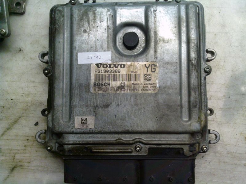 4-140 Centralina Motore Bosch 0 281 015 286 0281015286 P31303388 1039S33755 YG  VOLVO Diesel S 60
