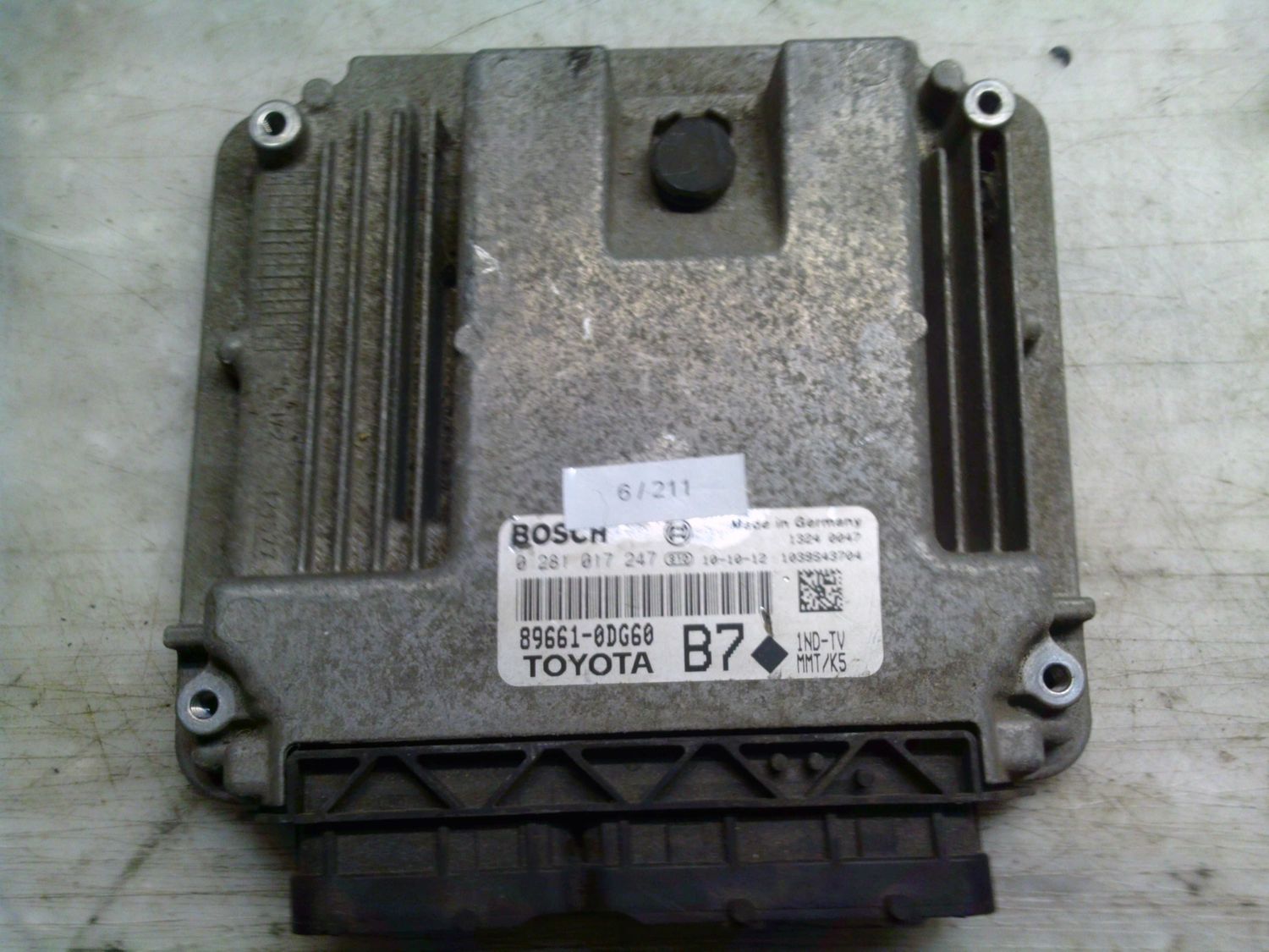 6-211 Centralina Motore Bosch 0 281 017 247 0281017247 89661-0DG60 1039S43704 B7  TOYOTA Diesel YARIS