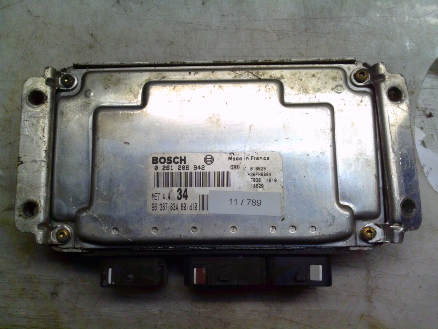 11-789 Centralina Motore Bosch 0 261 206 942 0261206942 96 387 834 80 26FM0884 ME7.4.4  CITROEN / PEUGEOT Benzina 206