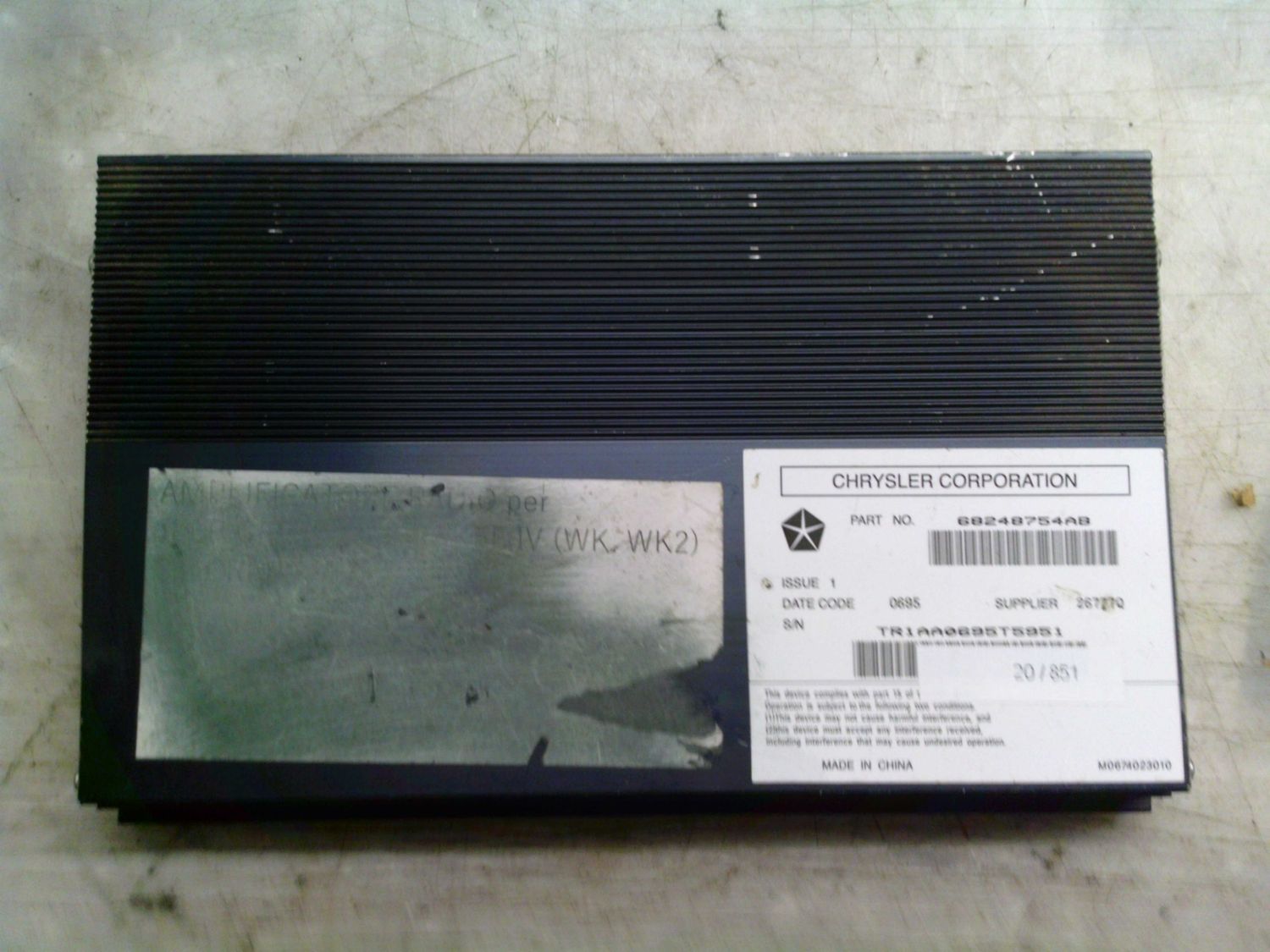 20-851 Amplificatore Audio Chrysler 68248754AB 26777Q JEEP GRAND CHEROKEE 20-851 Amplificatore Audio Chrysler 68248754AB 26777Q JEEP GRAND CHEROKEE