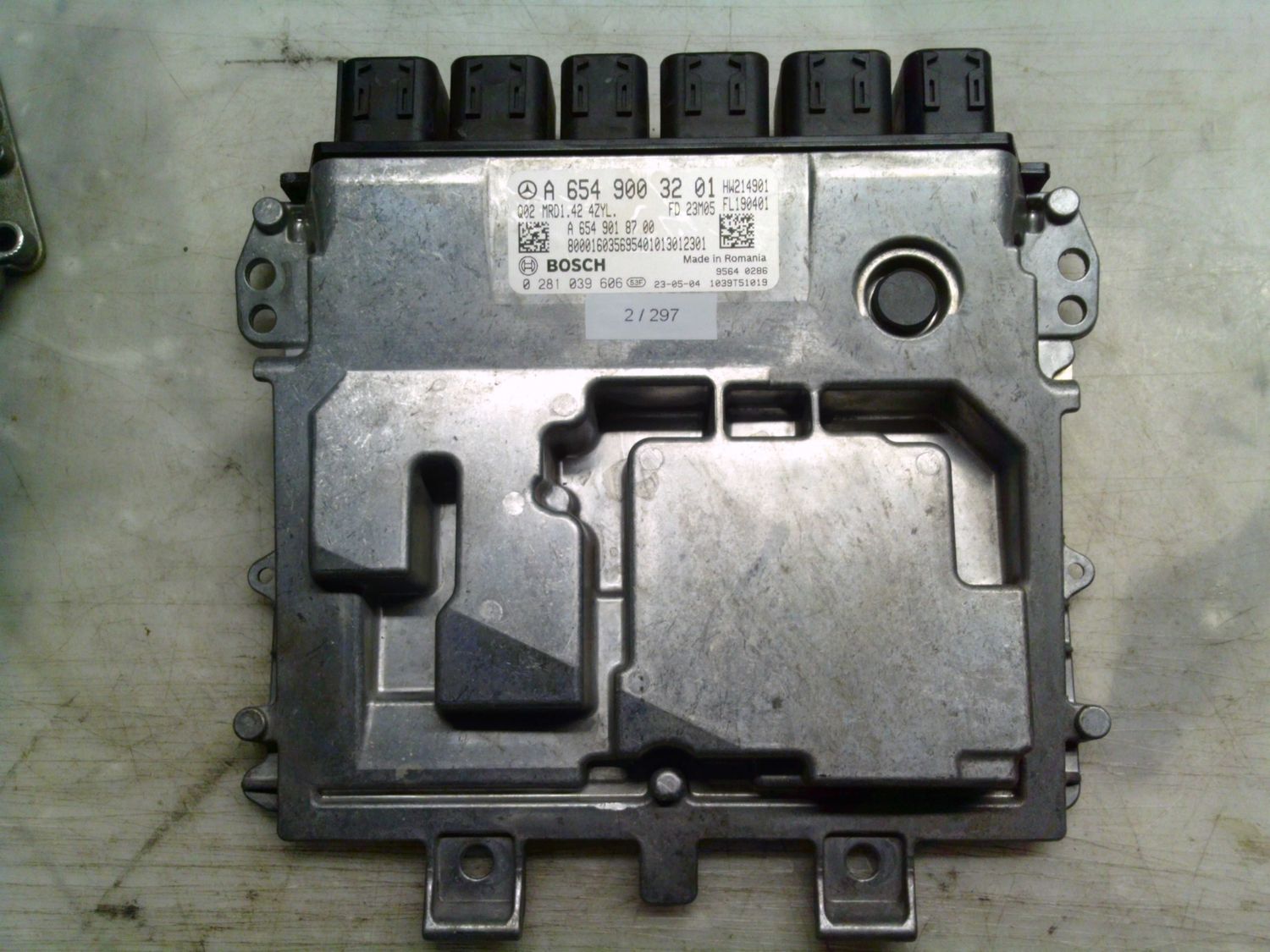 2-297 Centralina Motore Bosch 0 281 039 606 0281039606 A 654 900 32 01 1039T51019 Q02 MRD1.42 A6549018700 MERCEDES Diesel SPRINTER