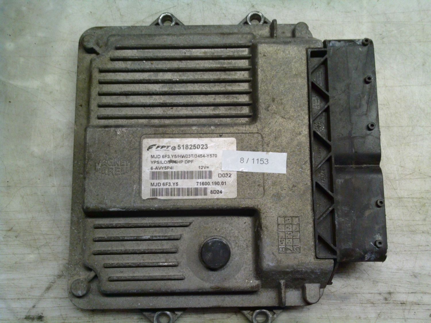 8-1153 Centralina Motore Magneti Marelli 51825023   MJD 6F3.Y5 YPSILON 75HP DPF 71600.190.01 HW03T/3454-Y570 LANCIA Diesel Ypsilon
