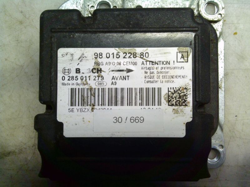 30-669 Centralina Airbag Bosch 0 285 011 279 0285011279 98 015 228 80    PEUGEOT  208