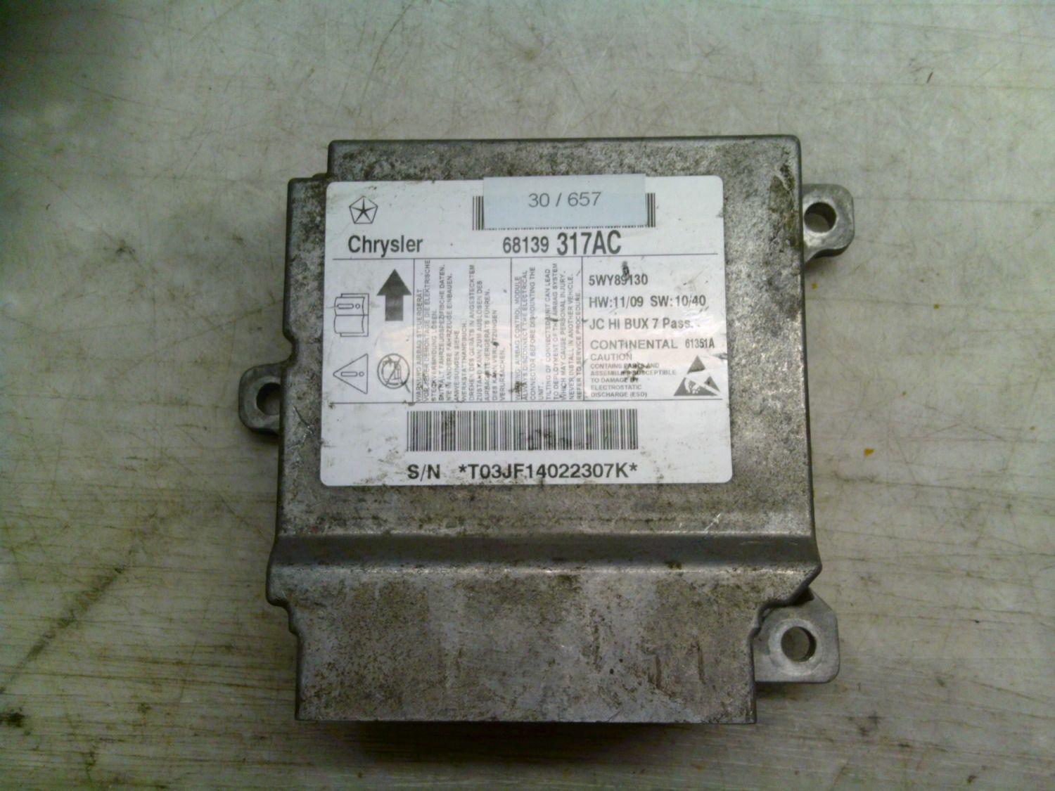 30-657 Centralina Airbag Continental 5WY89130   68139 317AC 61351A HW: 11/09 SW : 10/40 FIAT  Freemont