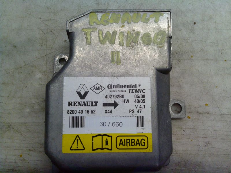 30-660 Centralina Airbag Continental 402792B0   8200 49 16 52 HW40/05 V4.1  RENAULT  Twingo