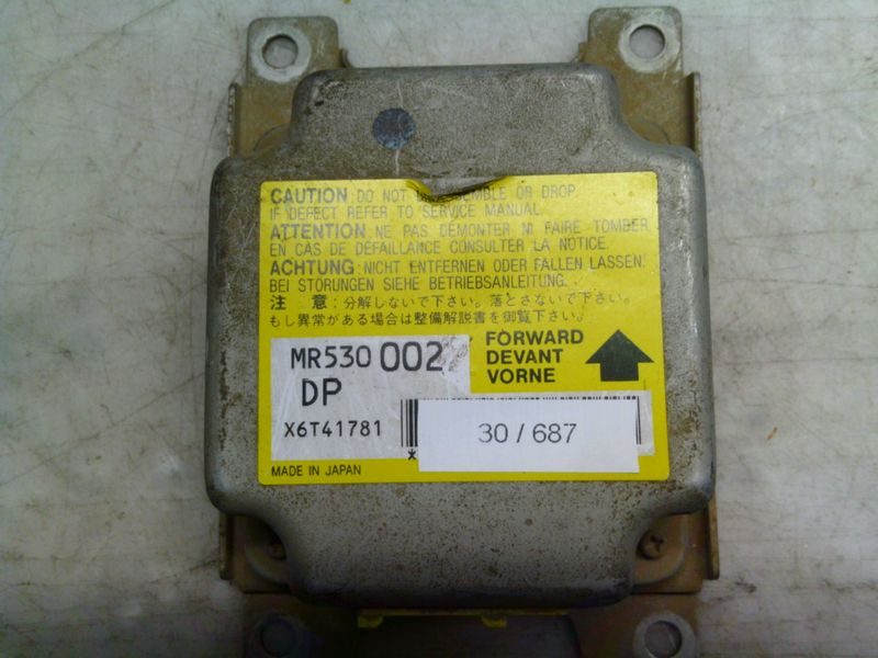 30-687 Centralina Airbag Mitsubishi MR530 002 DP MR530002DP X6T41781    MITSUBISHI  PAJERO