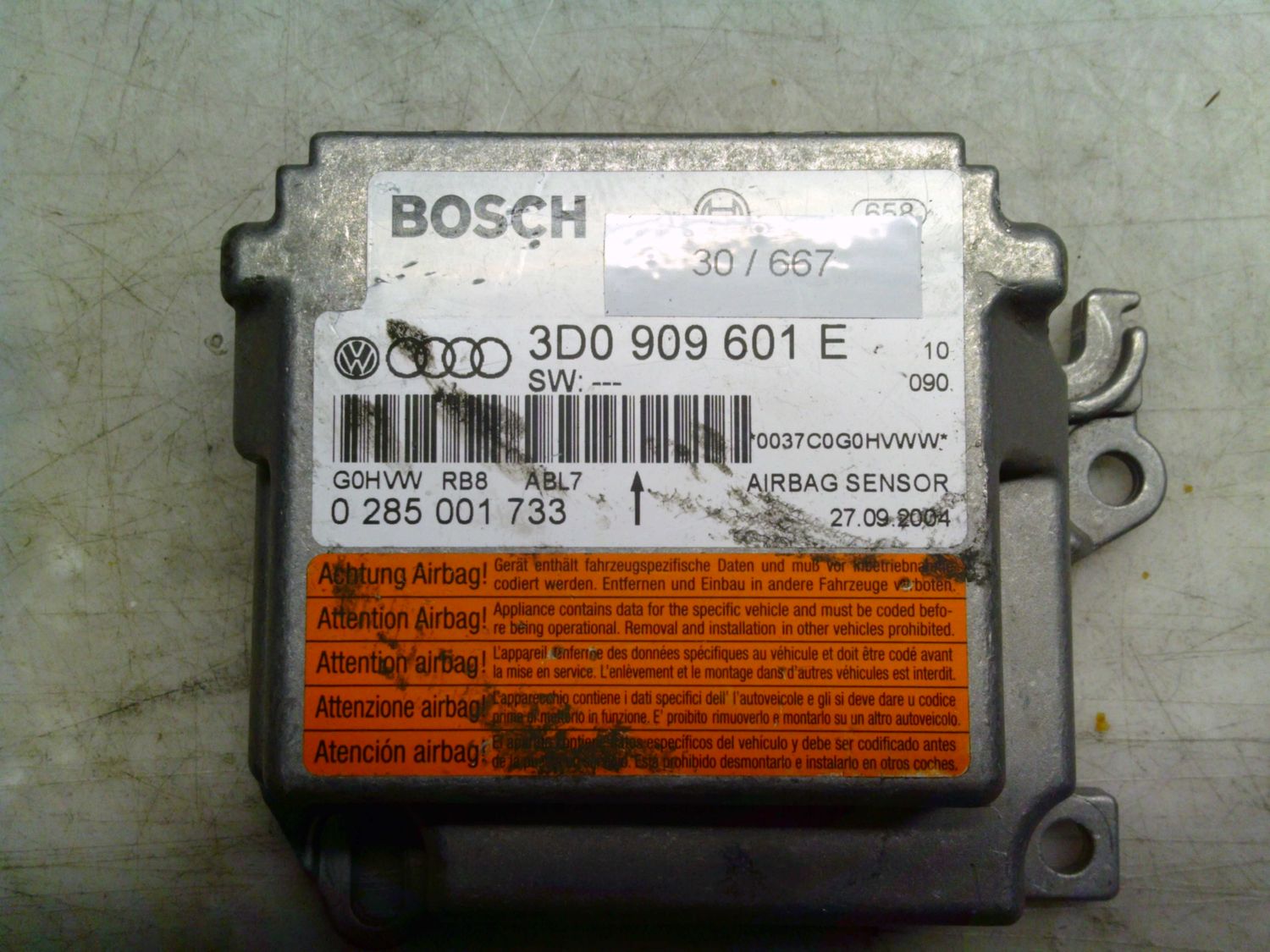 30-667 Centralina Airbag Bosch 0 285 001 733 0285001733 3D0 909 601 E    VOLKSWAGEN  Touareg