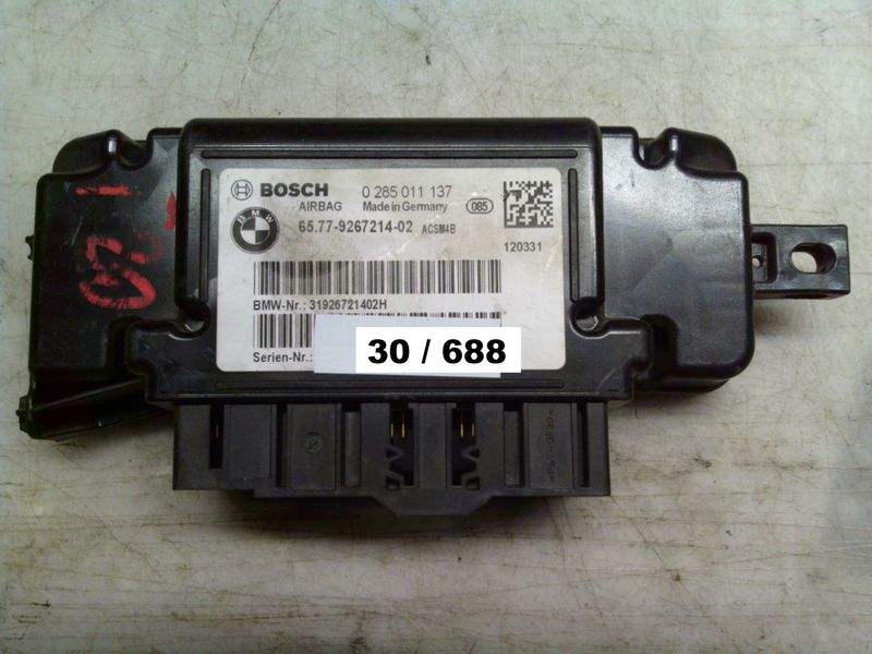 30-688 Centralina Airbag Bosch 0 285 011 137 0285011137 6577-9267214-02 31926721402H   BMW  SERIE 1