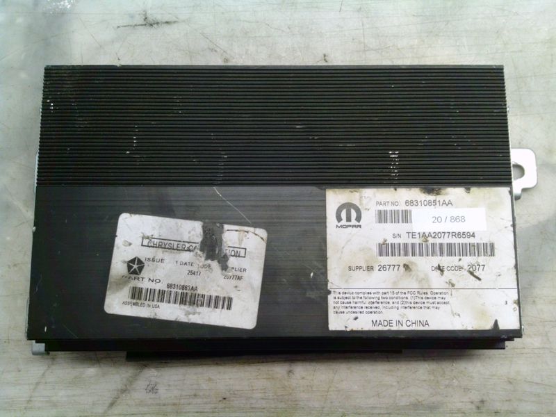 20-868 Amplificatore Audio Chrysler 68310851AA   26777Y    JEEP  GRAND CHEROKEE